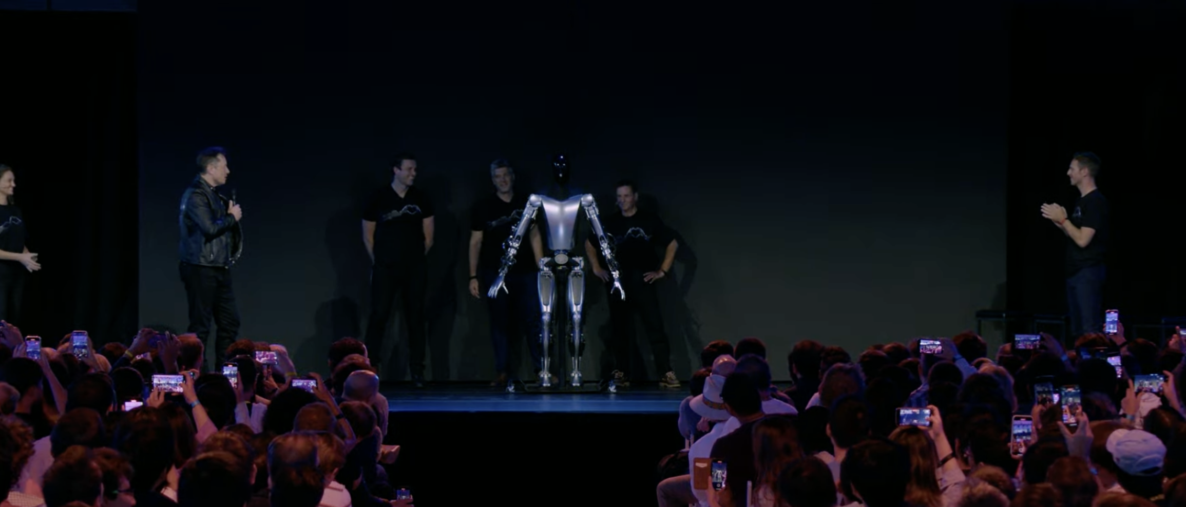 马斯克放大招了，特斯拉人形机器人正式量产，将比汽车更有价值！_哔哩哔哩_bilibili